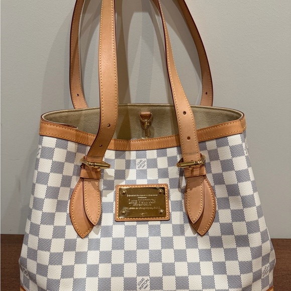 Louis Vuitton Handbags - Louis Vuitton Hampstead MM